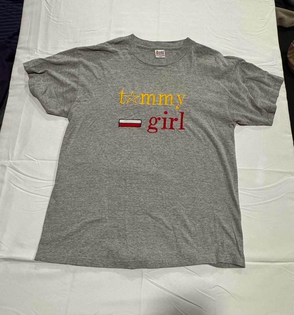 Vintage Tommy Girl Embroidered Graphic T-Shirt Gray 90’s bootleg